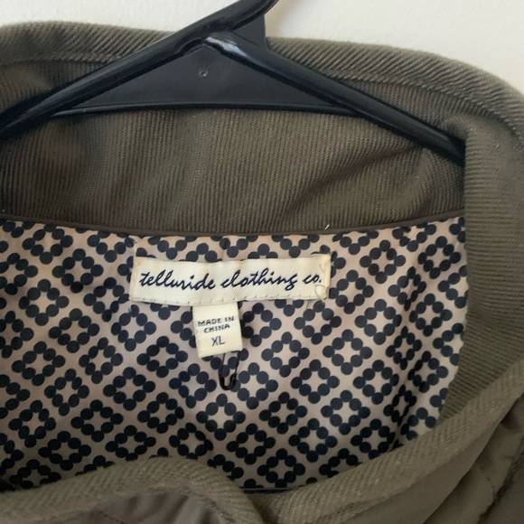 Green Fall Vest - Picture 2 of 4